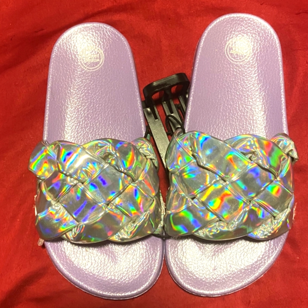 NWT Mermaid Vibes Metallic Slippers 12-13